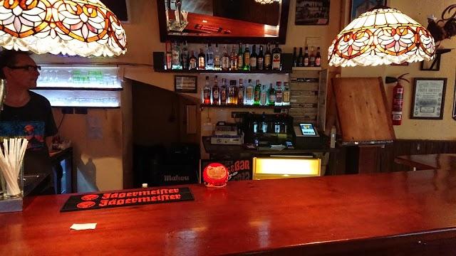 Monterey Pub